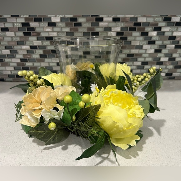 Vibrant Yellow and Green Floral Vase Accent - Picture 3 of 12